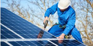 Installation Maintenance Panneaux Solaires Photovoltaïques à Villautou